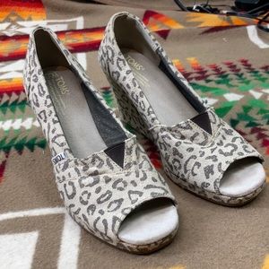 Toms wedges